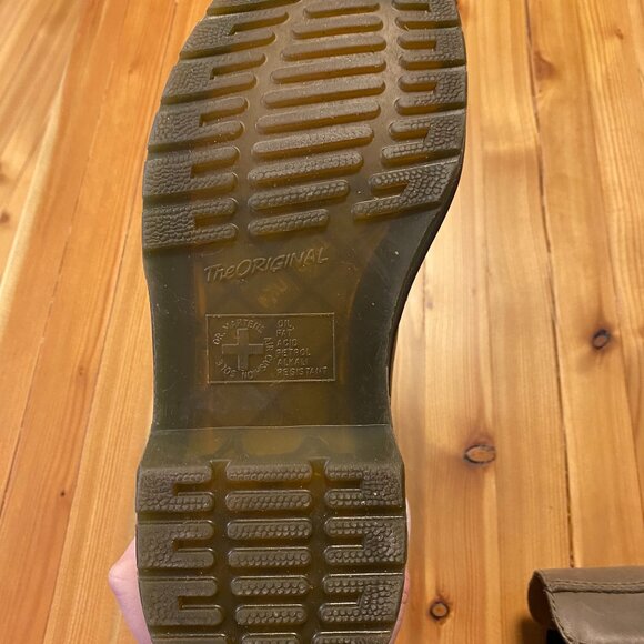 Dr. Martens 2976 Chelsea Boots - Size US 6 - Picture 7 of 7